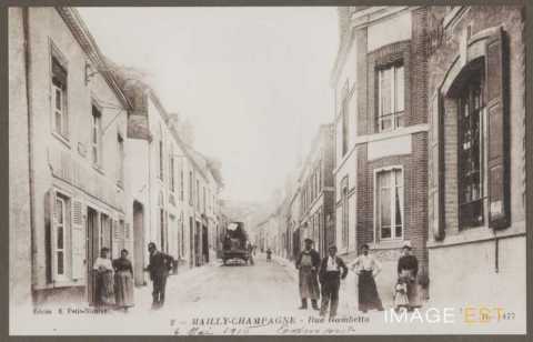 Rue Gambetta (Mailly-Champagne)